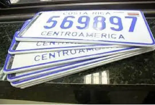 Conoce los requisitos para cambio de placas en Costa Rica