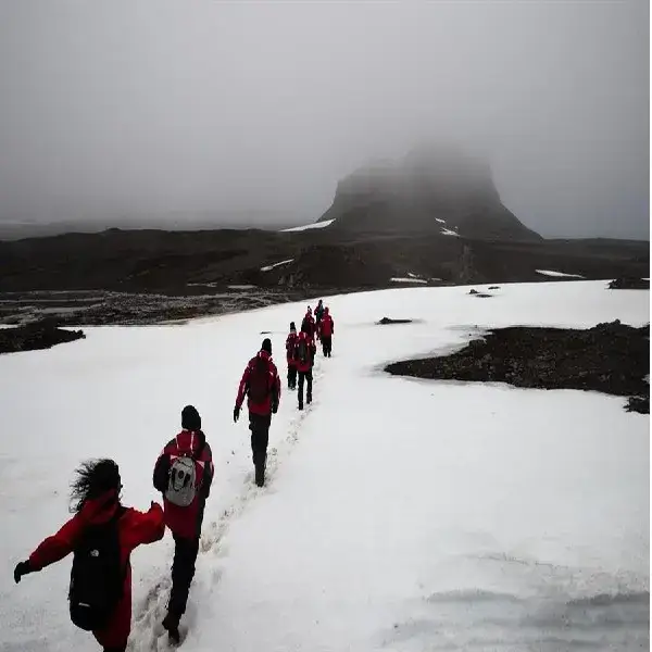 Conoce cómo se viaja a la Antártida y lo que hacen los investigadores