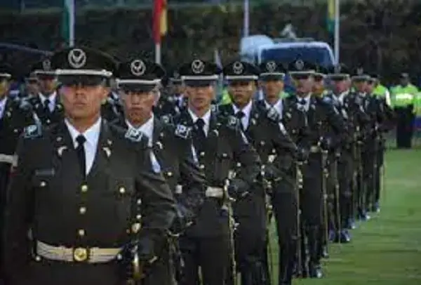 Cuánto gana un policía en Ecuador