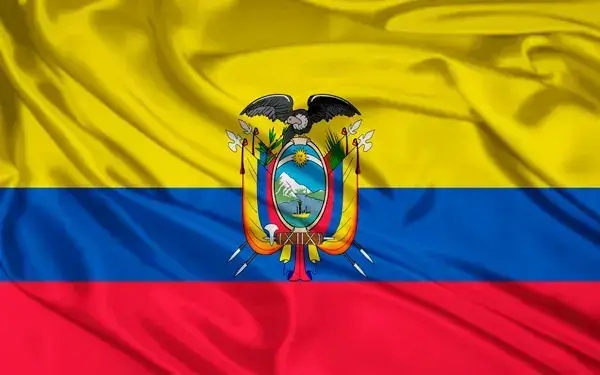 5 Poemas Cortos a la Bandera del Ecuador
