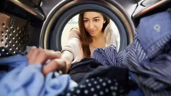 ¿Por qué mi lavadora no lava bien la ropa?